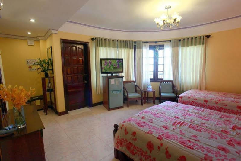 La Suisse Hotel Nha Trang Esterno foto